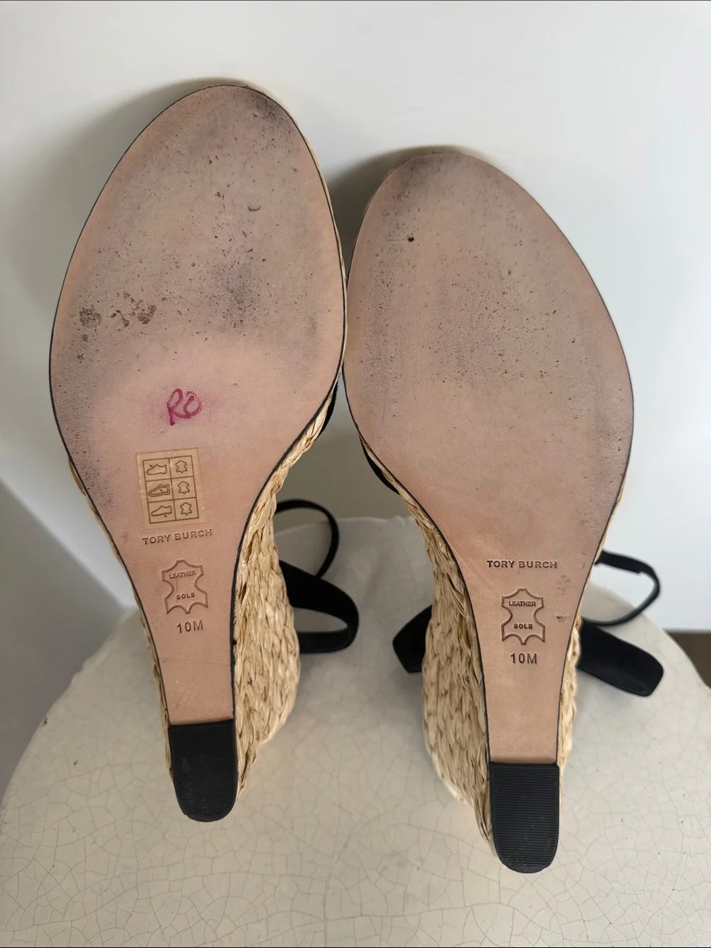 Tory Burch Black Leather Suede Espadrille Wedge Sandals Gold Accents Size 10 EUC